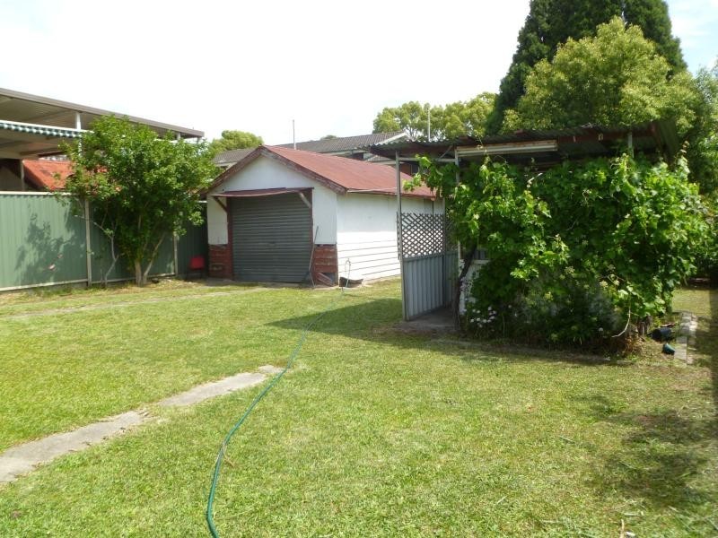 14 Boorea Ave, Lakemba NSW 2195