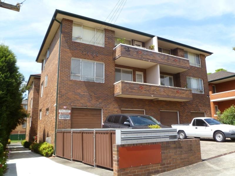 7/92 Sproule St, Lakemba NSW 2195