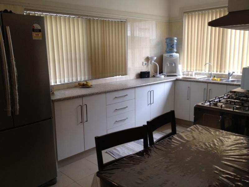 2 Juno  Pde, Greenacre NSW 2190