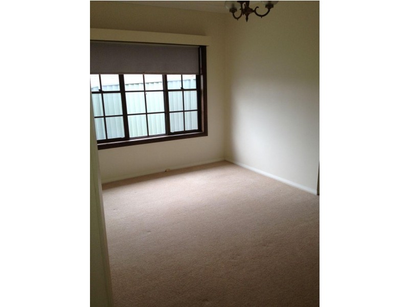 7 ENNOGERA Rd, Beverly Hills NSW 2209