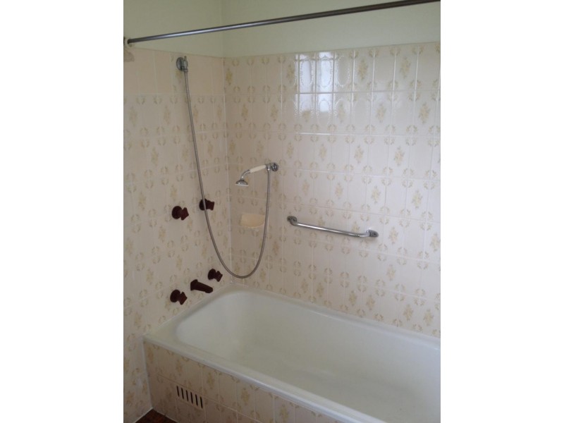 7 ENNOGERA Rd, Beverly Hills NSW 2209