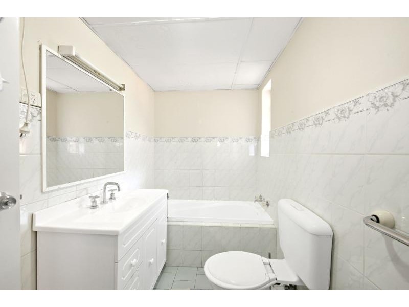 6/38-40 Ernest St, Lakemba NSW 2195