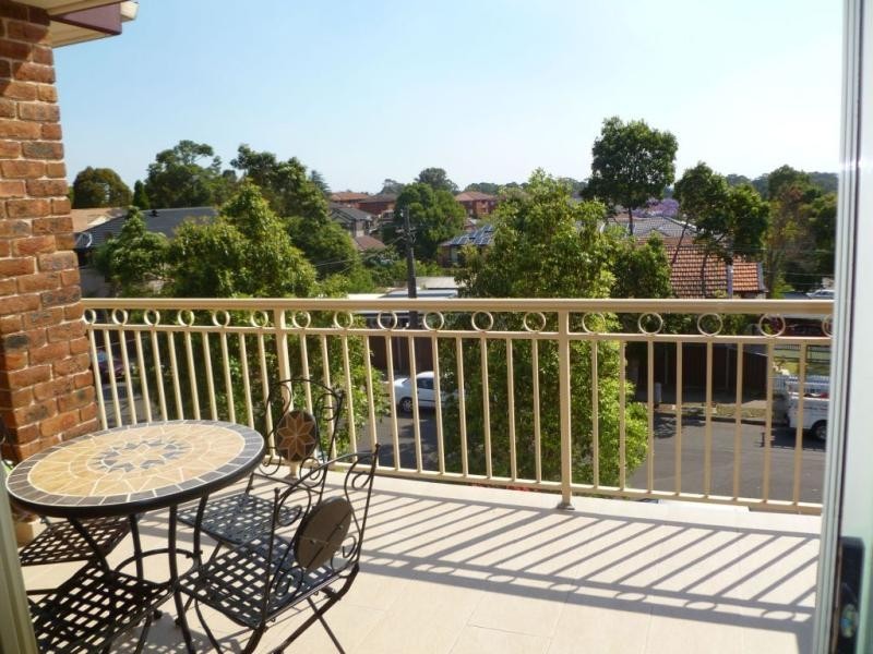 8/92 Croydon St, Lakemba NSW 2195