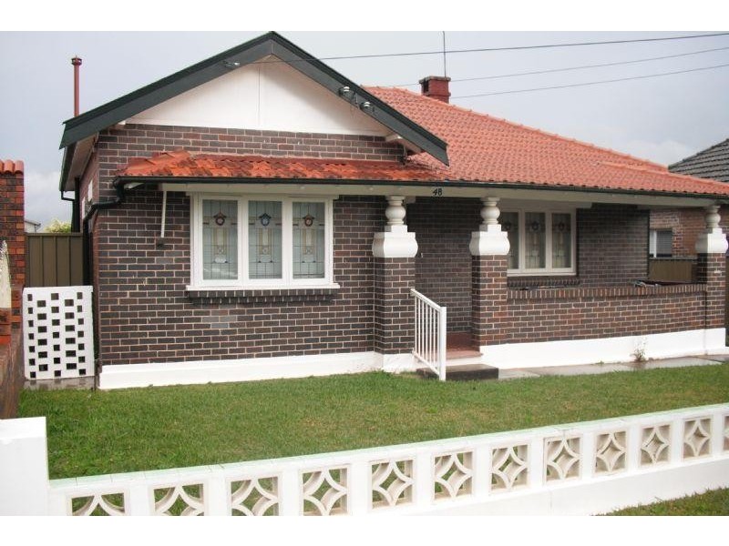 48 GRIFFITHS Ave, Punchbowl NSW 2196