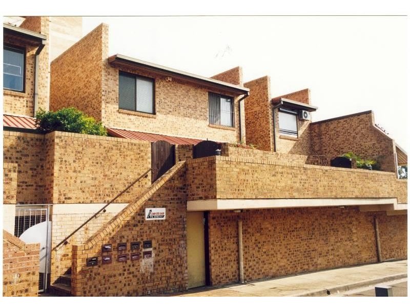 1/49 The Bvd, Lakemba NSW 2195