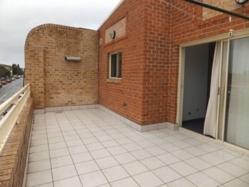 13/180  HALDON St, Lakemba NSW 2195