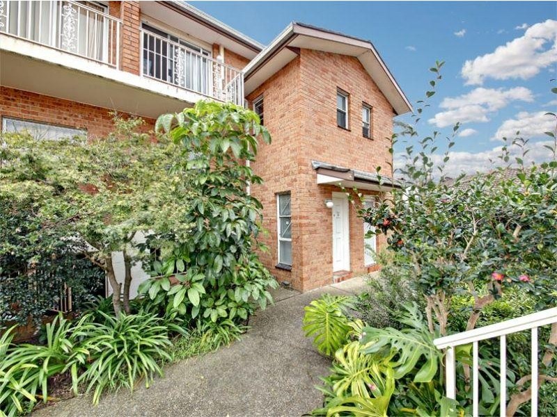 8/26 Sproule St, Lakemba NSW 2195