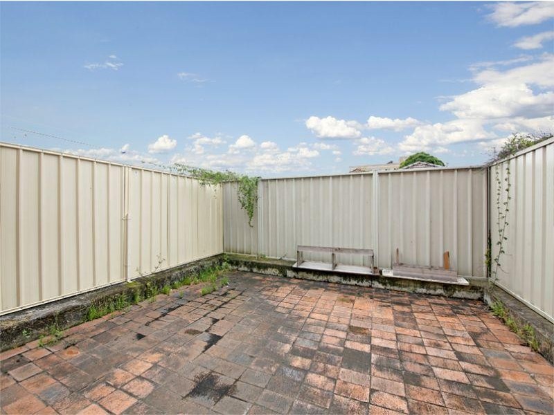 8/26 Sproule St, Lakemba NSW 2195