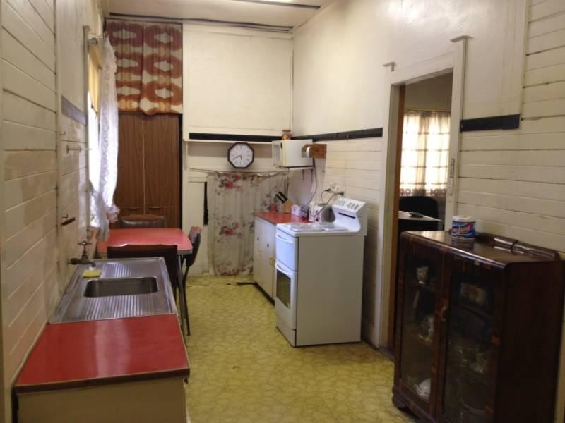 10 Sylvester Ave, Roselands NSW 2196