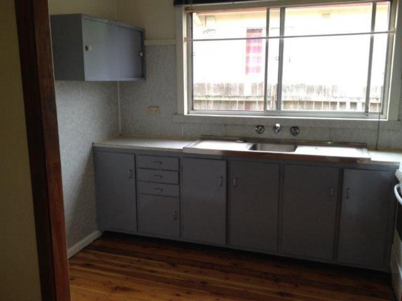 4 VERNON St, Punchbowl NSW 2196