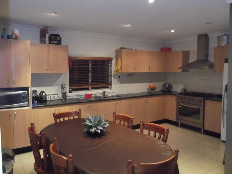 3 King Georges Rd, Wiley Park NSW 2195