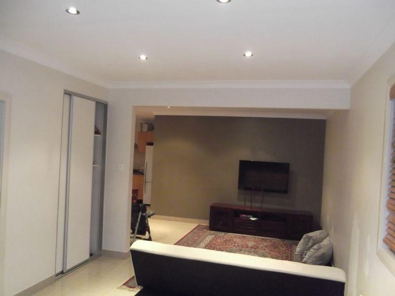 3 King Georges Rd, Wiley Park NSW 2195