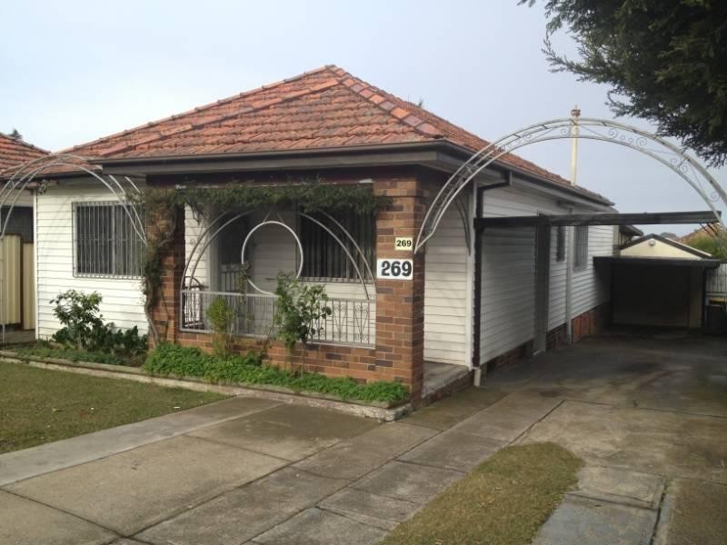 269 Roberts Rd, Greenacre NSW 2190