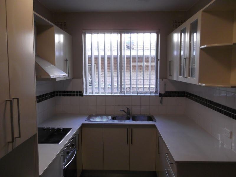 2/24 COLIN St, Lakemba NSW 2195