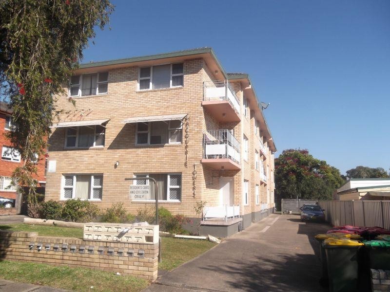 9/55 TAYLOR St, Lakemba NSW 2195