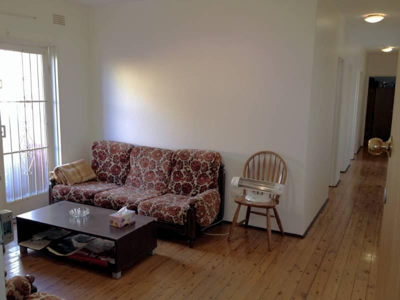 1/10 Fairmount St, Lakemba NSW 2195