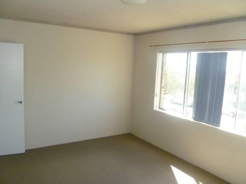 2/63 MORETON St, Lakemba NSW 2195