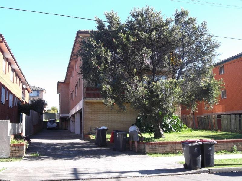 8/50 COLIN St, Lakemba NSW 2195