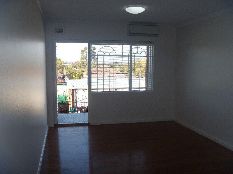 1/72 DENNIS St, Lakemba NSW 2195