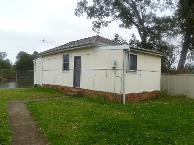 4/26 NEWBRIDGE Rd, Moorebank NSW 2170