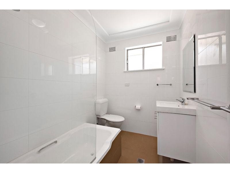 9 Hillard St, Wiley Park NSW 2195