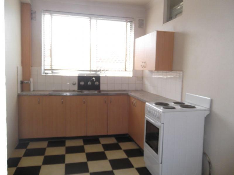 1/65 FAIRMOUNT St, Lakemba NSW 2195