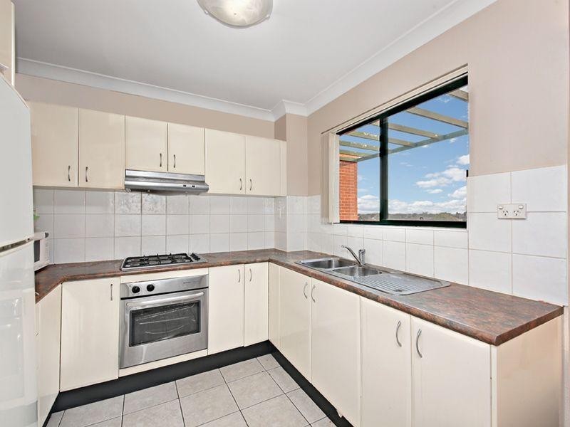 18/872-876 CANTERBURY Rd, Roselands NSW 2196