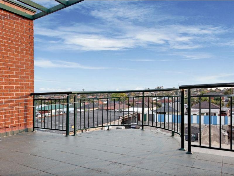 18/872-876 CANTERBURY Rd, Roselands NSW 2196