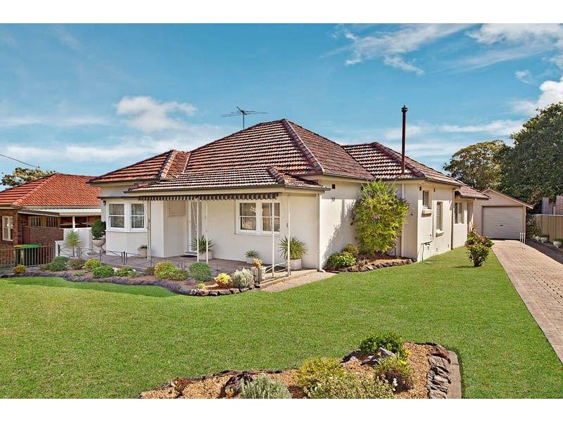 50 Allambee Cres, Beverly Hills NSW 2209