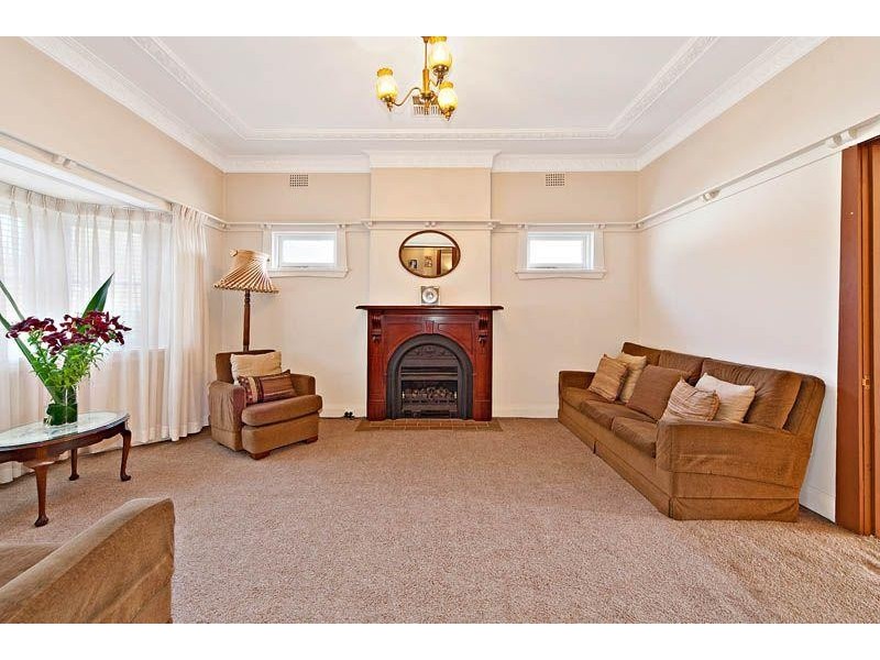 50 Allambee Cres, Beverly Hills NSW 2209