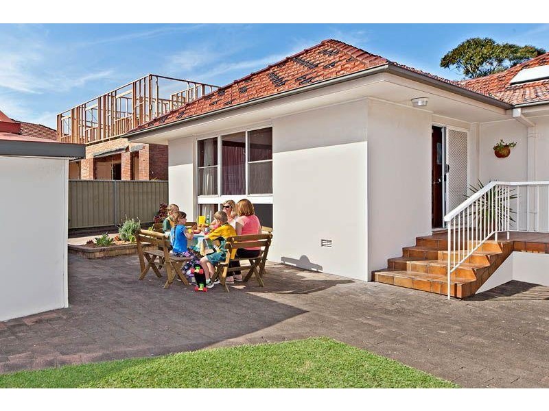 50 Allambee Cres, Beverly Hills NSW 2209