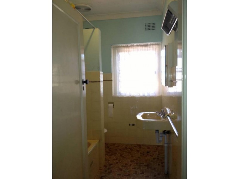 1045 Canterbury Rd, Lakemba NSW 2195