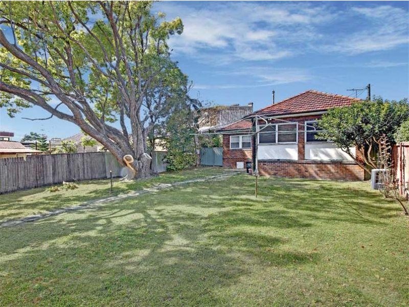 1045 Canterbury Rd, Lakemba NSW 2195