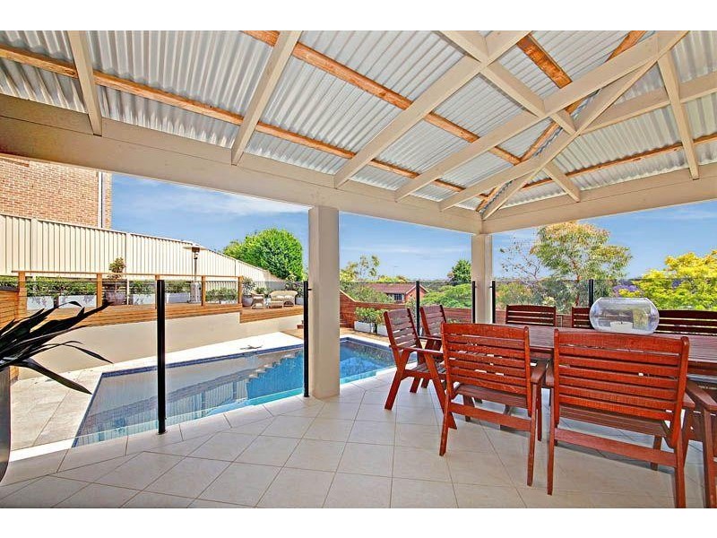 10 Silvereye Ct, Woronora Heights NSW 2233