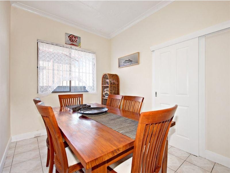 31 DENNIS St, Lakemba NSW 2195