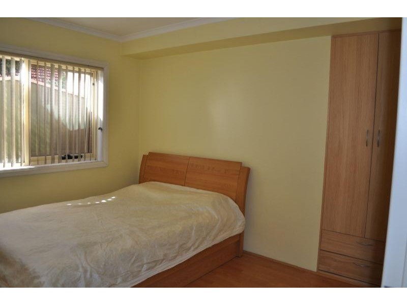 2/72 King Georges Rd, Wiley Park NSW 2195