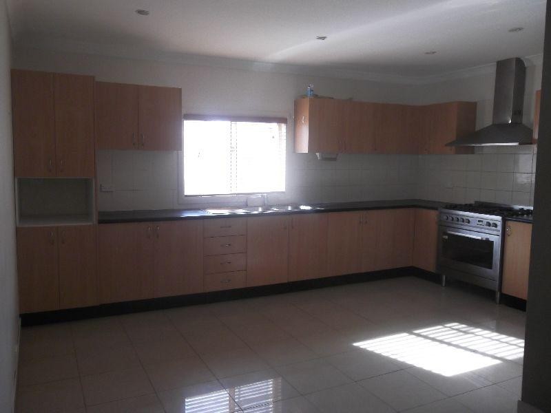 3 KING GEORGES Rd, Wiley Park NSW 2195