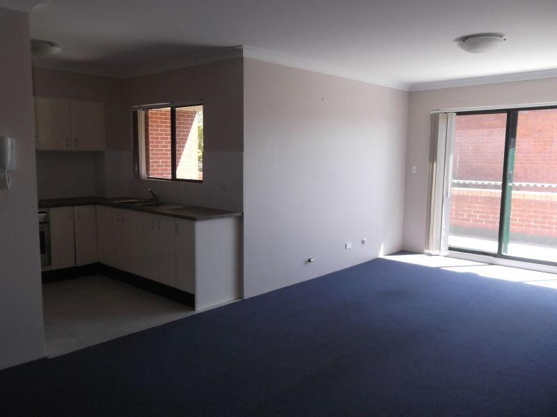 3/872-876 CANTERBURY Rd, Roselands NSW 2196