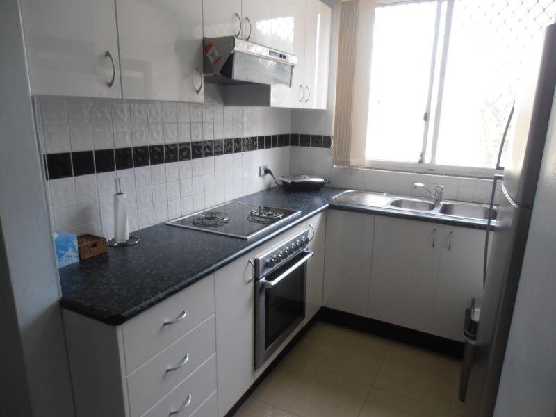 2/29 DENNIS St, Lakemba NSW 2195