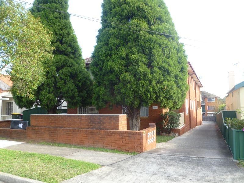 1/26 GARRONG Rd, Lakemba NSW 2195