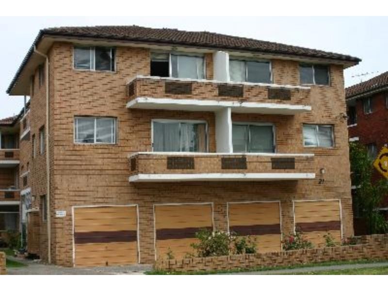 10/21 SPROULE St, Lakemba NSW 2195