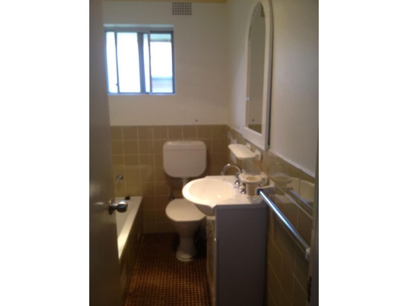 4/60 Shadforth St, Wiley Park NSW 2195