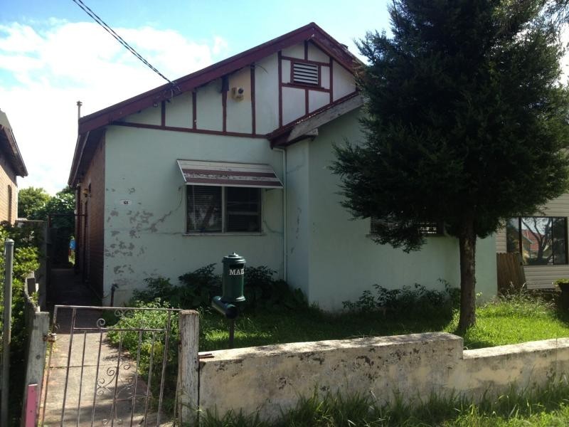 63,65 Dennis St, Lakemba NSW 2195