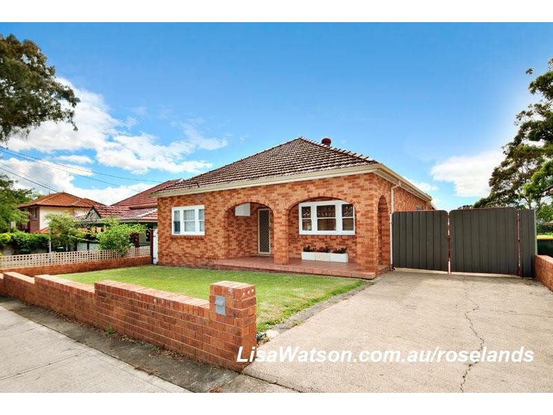 20 Bower St, Roselands NSW 2196