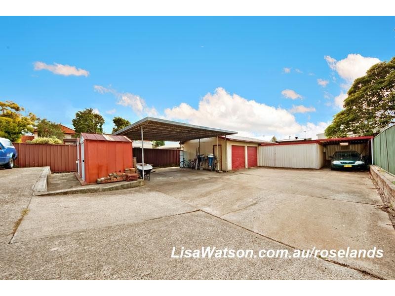 20 Bower St, Roselands NSW 2196