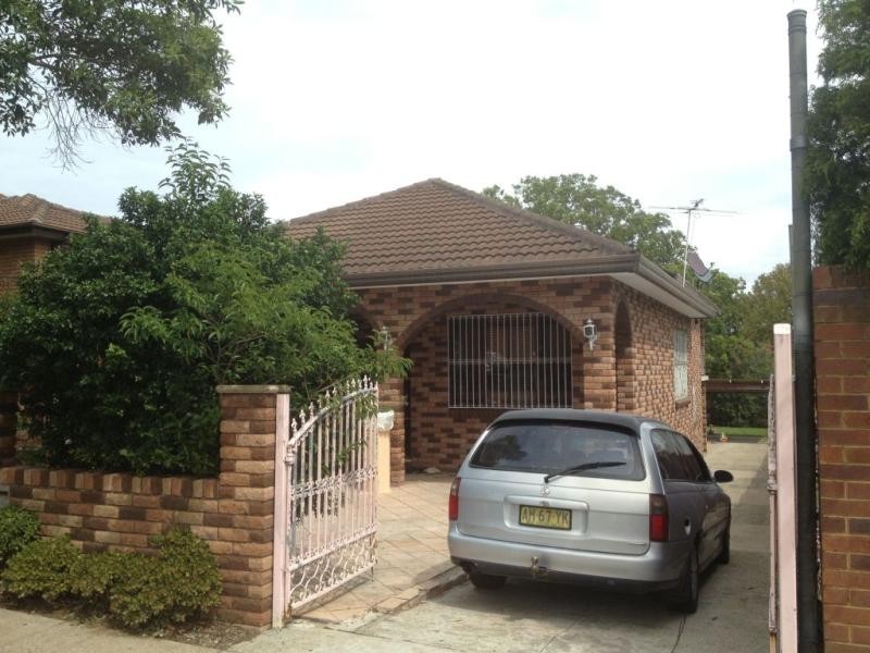 55 Croydon St, Lakemba NSW 2195