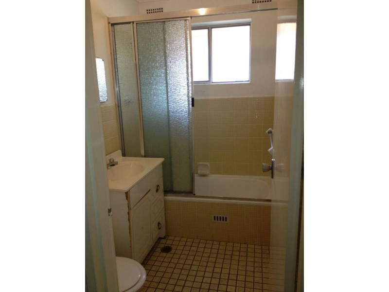 10/34 Benaroon Rd, Lakemba NSW 2195