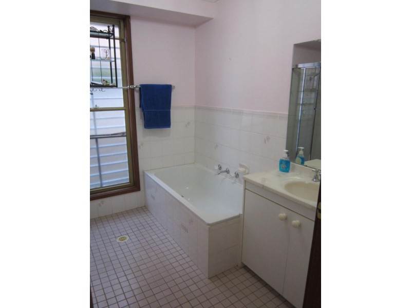 42 Sproule St, Lakemba NSW 2195