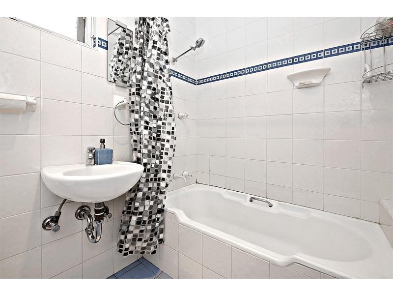 13/13 Phillip St, Roselands NSW 2196