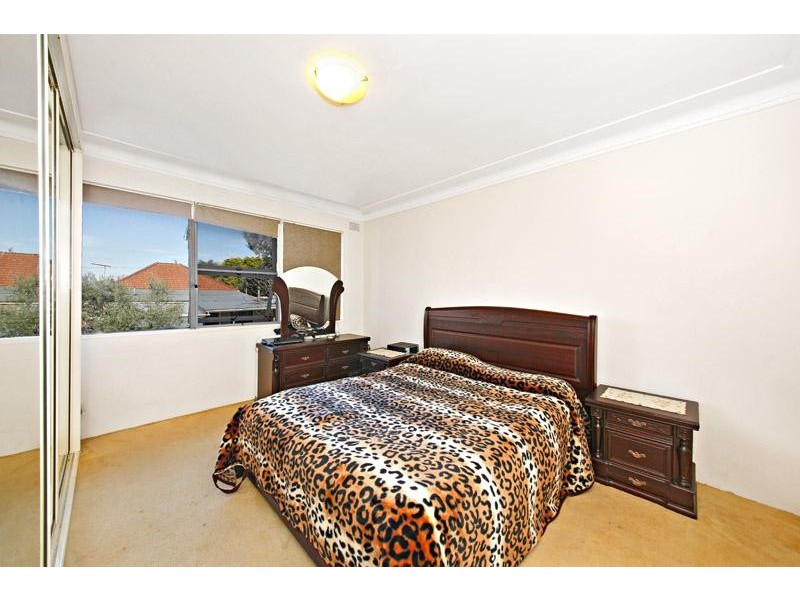 13/13 Phillip St, Roselands NSW 2196